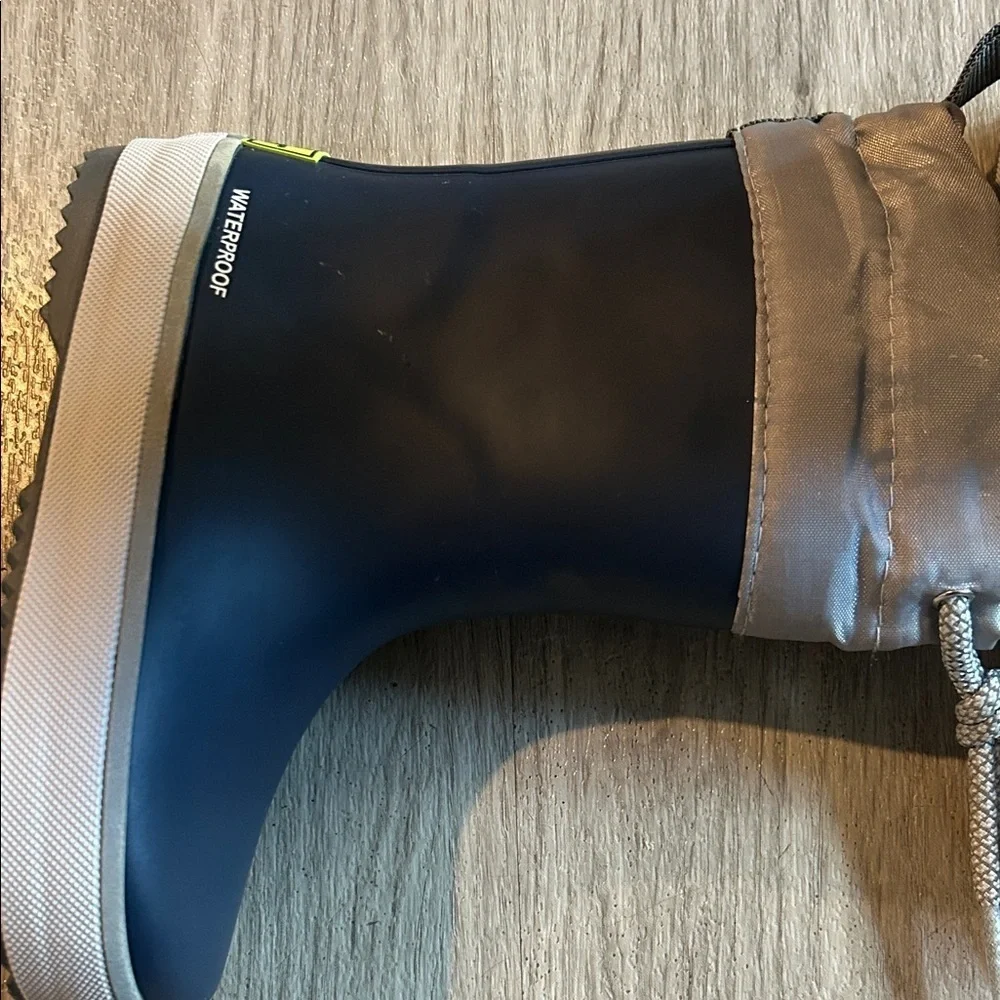 Western Chief Navy and Gray Kids Rain Boots